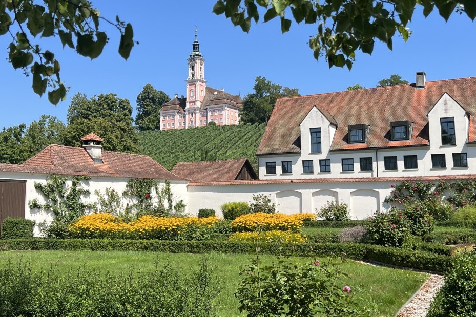 Blühender Schlossgarten