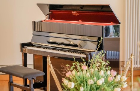 Flügel Piano im Veranstaltungssaal