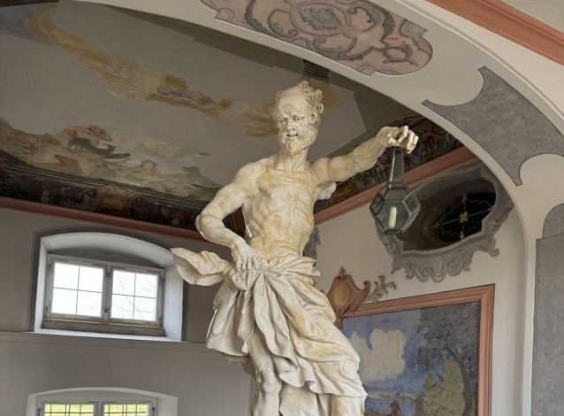 Treppenaufgang mit Büste